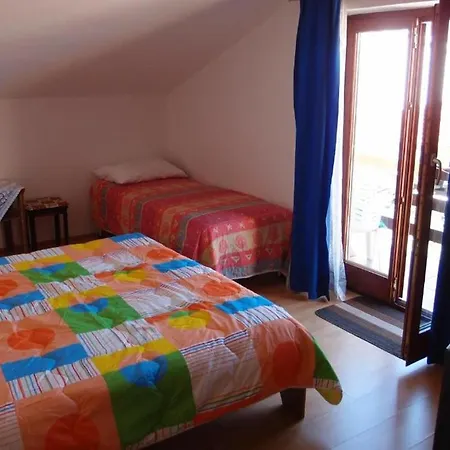 And With Parking Space Icici, Opatija - 7881 بيت ضيافة 3*