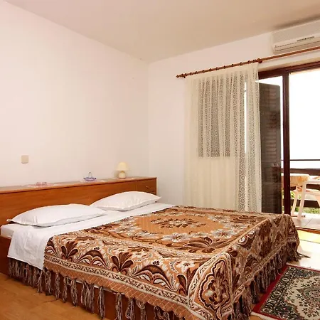 Guest house And With Parking Space Icici, Opatija - 7881